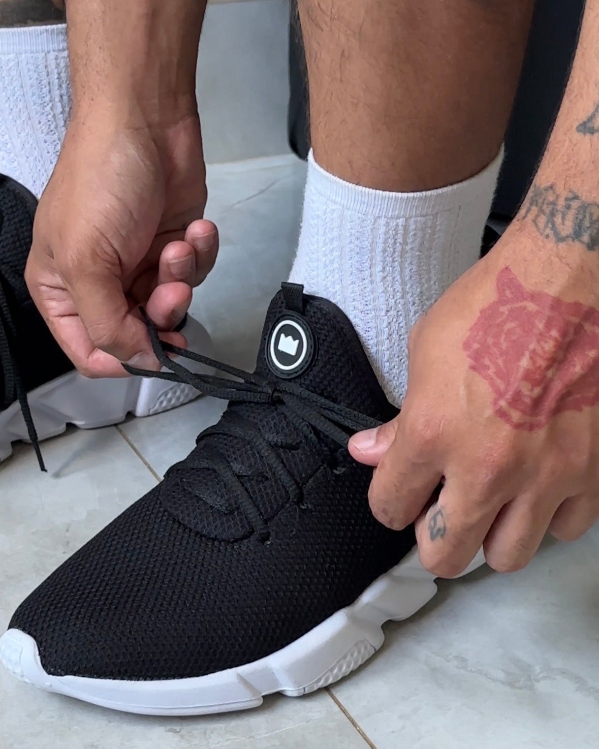 Tênis Oadsey new easy Preto e Branco