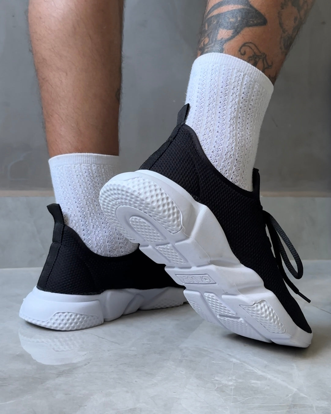 Tênis Oadsey new easy Preto e Branco